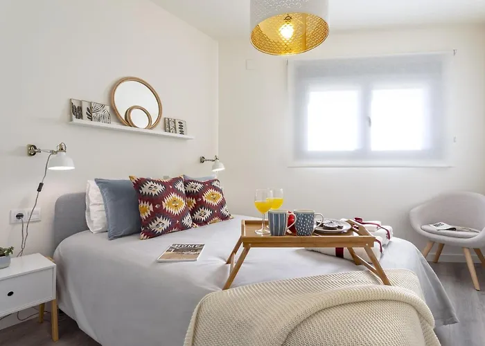 -Malagasunapts-Centre Pool&Parking Bus-Train Station